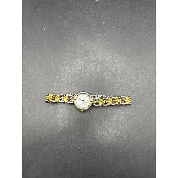 Vintage Elegant Bulova Diamond 98P15 Women’s Diamond Wrist Watch Two Tone main image 6